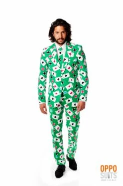 OppoSuit Poker Face